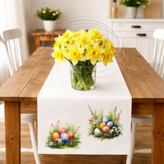 Obrus ​​kraslice v tráve - UVEL/26/017